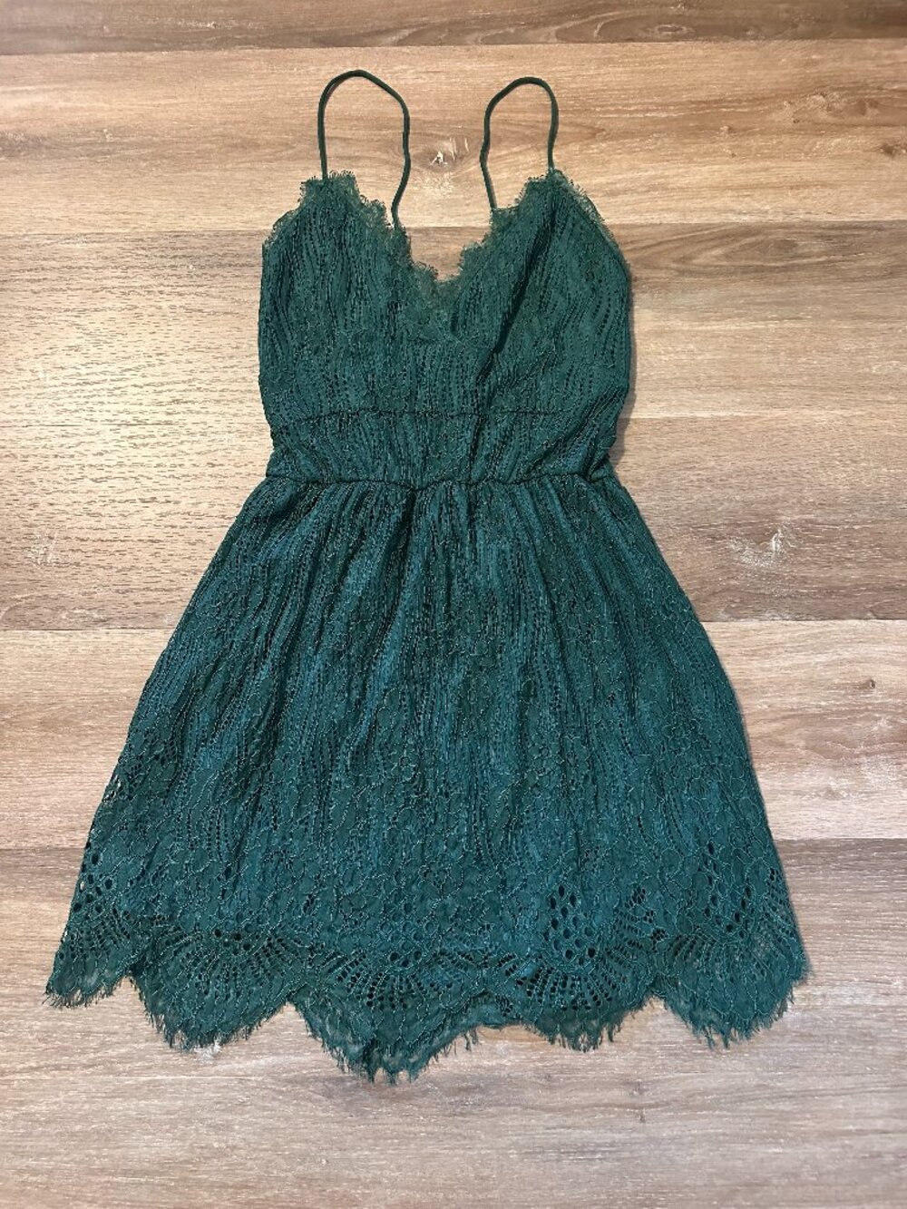 AOOKSMERY Dark Green Lace Dress | Scalloped Hem | Spaghetti Strap | Women’s M